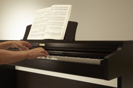 Kā izvēlēties savas digitālās klavieres?